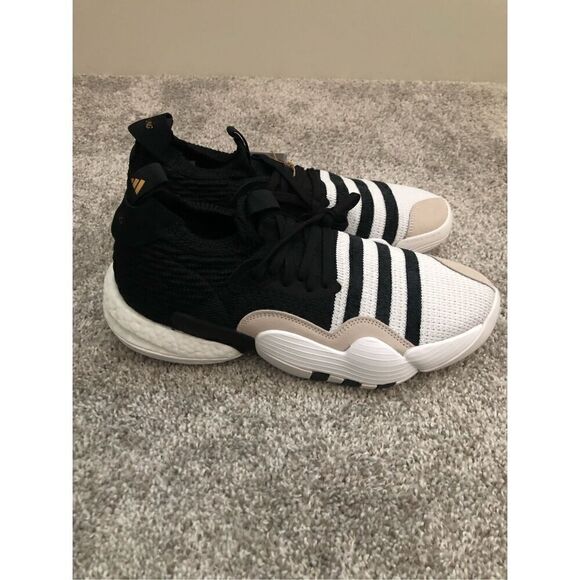 Adidas Trae Young 2 Low Super Villain Basketball Sneakers Men’s Size 11 - Picture 2 of 7